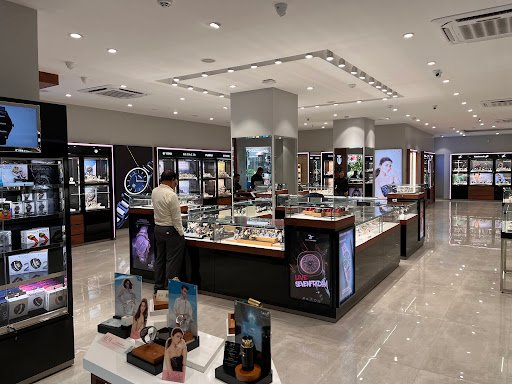 Titan World Titan World