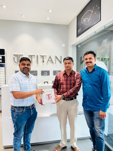 Titan World - Gandhi Nagar, Jalgaon