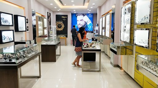 Titan World - Oberoi Mall, Mumbai