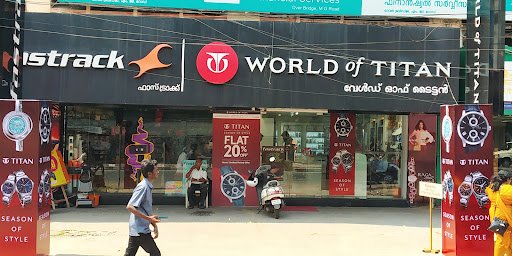 Titan World - MG Road, Thiruvananthapuram