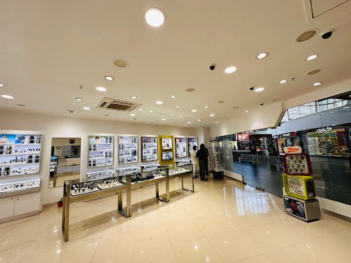 Titan World - Urban Oasis Mall, Hubli-Dharwad