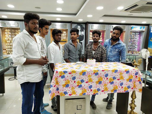 Titan World - 4 Road, Salem