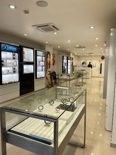 Titan World - Thangmeiband, Imphal