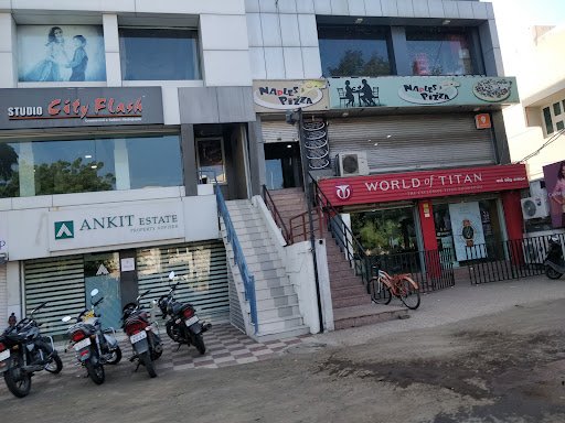 Titan World Titan World