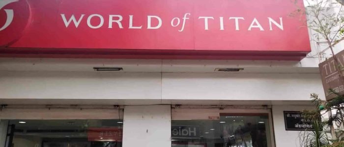 titan world murarji peth solapur
