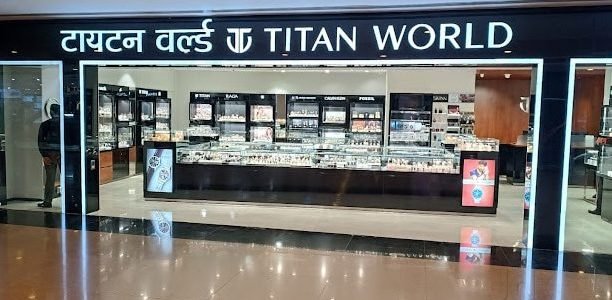 titan world sv road malad mumbai